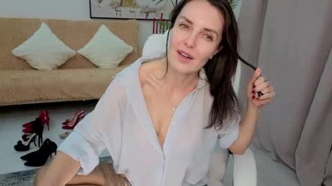 Beylly online show from April 2026 07:07:02 PM