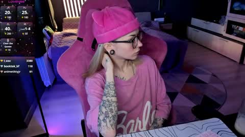 Snapshot of _black_fox__ chatting on April 2026 02:27:02 AM Olivia Subscribe to my Fansly - online show from April 2026 02:27:02 AM