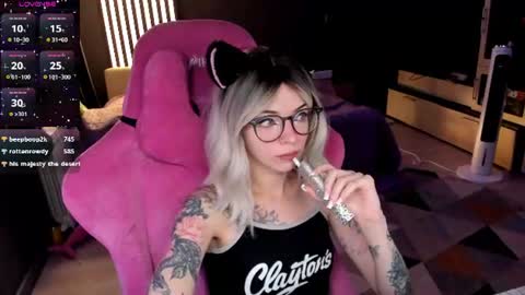 Olivia Subscribe to my Fansly -   online show from June 2026 01:06:01 AM