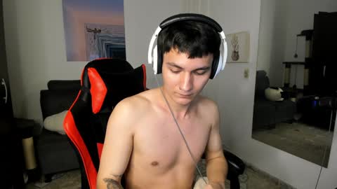 Snapshot of _blakee chatting on December 2024 06:21:02 AM B L A K E online show from December 2024 06:21:02 AM