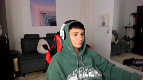 Snapshot of _blakee chatting on December 2024 06:12:02 AM B L A K E online show from December 2024 06:12:02 AM