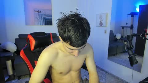 Snapshot of _blakee chatting on January 2025 01:37:01 AM B L A K E online show from January 2025 01:37:01 AM