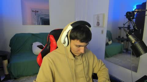 Snapshot of _blakee chatting on January 2025 02:14:02 AM B L A K E online show from January 2025 02:14:02 AM