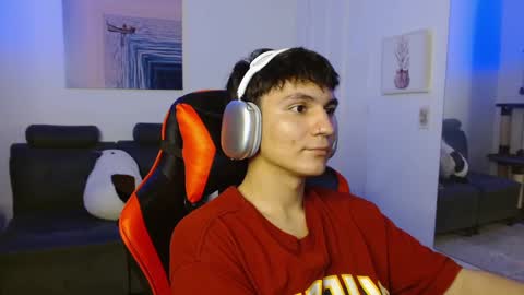 Snapshot of _blakee chatting on February 2025 10:10:02 AM B L A K E online show from February 2025 10:10:02 AM