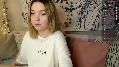 Elizabeth online show from October 2025 02:21:01 AM