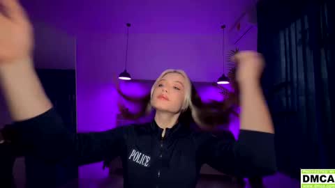 Snapshot of _blowjob_queen_ chatting on September 2025 11:10:02 PM Hey were Vi and Alex VACATION FROM OCTOBER 31 TO NOVEMBER 12. AVAILABLE ON INST online show from September 2025 11:10:02 PM