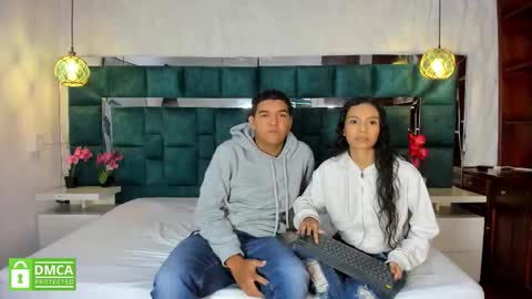 Snapshot of _bonnyandclyde chatting on February 2026 12:25:01 PM _bonnyandclyde online show from February 2026 12:25:01 PM