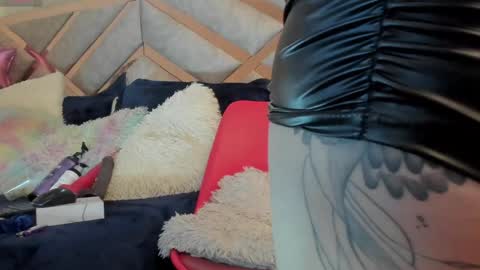 Brenda online show from February 2025 07:31:02 PM