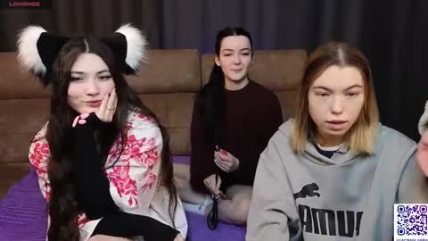 _capybara0_0 online show from February 2025 07:33:01 AM