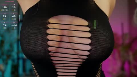 Snapshot of _careful_i_bite_nya_ chatting on October 2025 01:45:02 PM Alisa online show from October 2025 01:45:02 PM