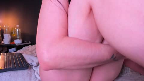 Carolina  online show from January 2025 05:54:01 PM