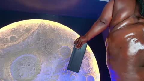 Caro. online show from April 2026 07:18:01 PM