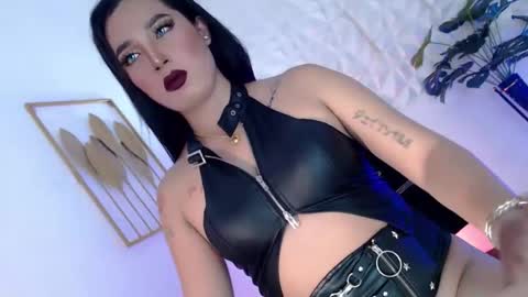 Caroline online show from September 2025 06:48:02 AM