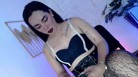 Caroline online show from October 2025 07:38:02 AM