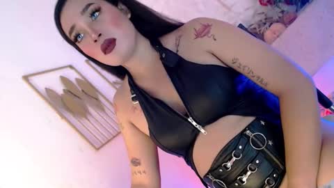 Snapshot of _caroline69 chatting on February 2026 07:02:02 AM Caroline online show from February 2026 07:02:02 AM