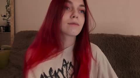 Caroline online show from October 2025 12:12:02 PM