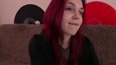 Snapshot of _caroline_coy chatting on April 2026 12:40:02 PM Caroline online show from April 2026 12:40:02 PM