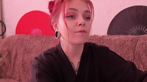 Snapshot of _caroline_coy chatting on May 2026 10:54:02 AM Caroline online show from May 2026 10:54:02 AM