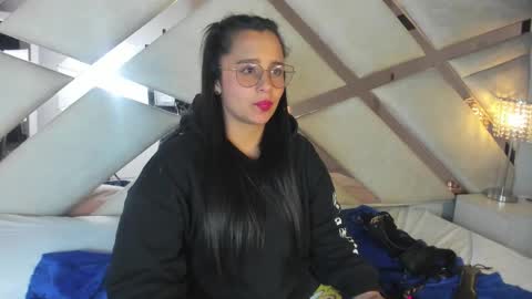 Caroline Sweet online show from January 2025 06:28:02 AM