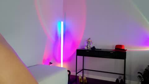 Carol  online show from January 2025 11:30:02 AM