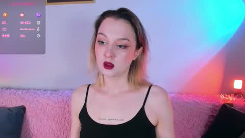 Christina Chris online show from November 2025 06:57:01 AM