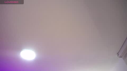 Snapshot of _charlotte_collins_ chatting on June 2026 03:29:01 PM _charlotte_collins_ online show from June 2026 03:29:01 PM