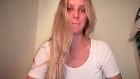 Chelsea xo online show from December 2025 05:35:01 AM