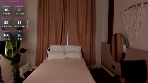 Snapshot of _chillbacca_ chatting on October 2025 12:07:02 PM _chillbacca_ online show from October 2025 12:07:02 PM