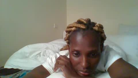 clara online show from February 2025 09:39:02 AM