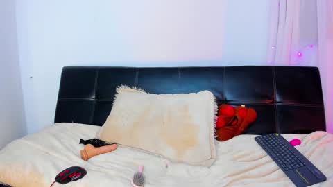  Chloe  online show from January 2025 11:25:01 PM