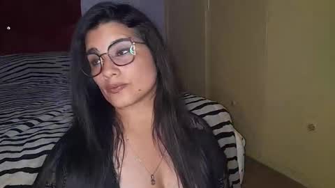 Alex Y Sol For you  independent model online show from November 2025 05:06:02 PM