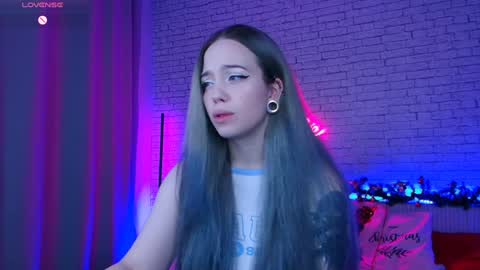 Nica online show from December 2024 09:39:02 AM