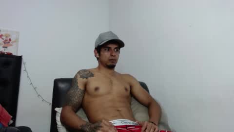 Snapshot of _crissgex_ chatting on January 2026 05:32:01 AM crissgex online show from January 2026 05:32:01 AM