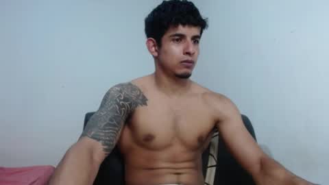  crissgex  online show from May 2026 01:55:01 AM
