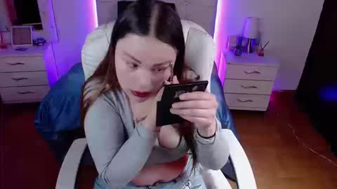 Cristal online show from September 2025 12:49:01 PM