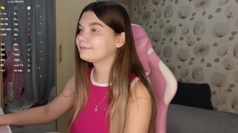 _cute_ice online show from December 2024 05:09:02 AM