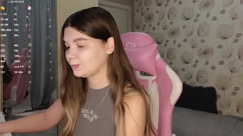 _cute_ice online show from December 2024 04:14:02 AM