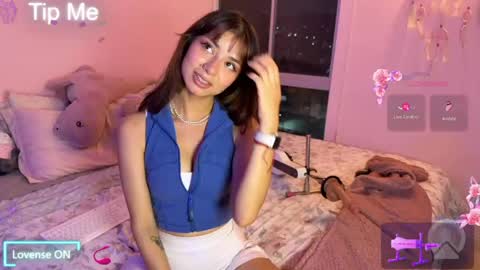 _cute_isabella_ online show from May 2026 11:35:02 PM