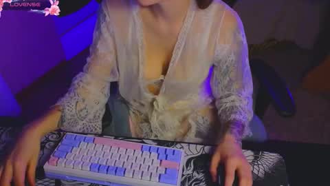 Dana online show from November 2025 10:17:01 AM