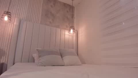 Dakota online show from September 2025 06:35:02 PM