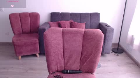 Snapshot of _dakota_j chatting on December 2024 08:18:01 PM Your Dakota online show from December 2024 08:18:01 PM