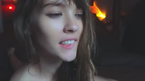 DemiDee online show from December 2024 11:22:01 AM