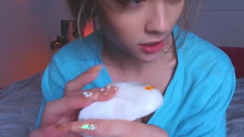 DemiDee online show from January 2025 11:41:02 AM