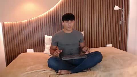 _demon1 online show from February 2026 03:33:02 AM