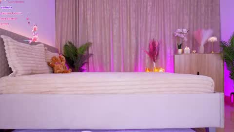 Just Dia online show from January 2026 07:19:01 PM