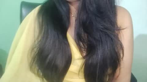 _dreamgirl_0 online show from March 2026 08:57:01 PM