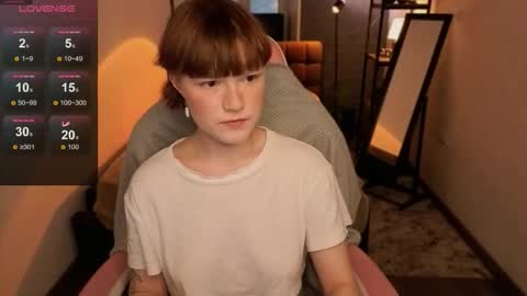 Luna    online show from March 2026 12:35:02 PM