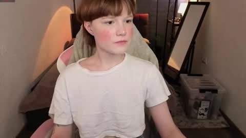 Luna    online show from March 2026 01:27:01 PM