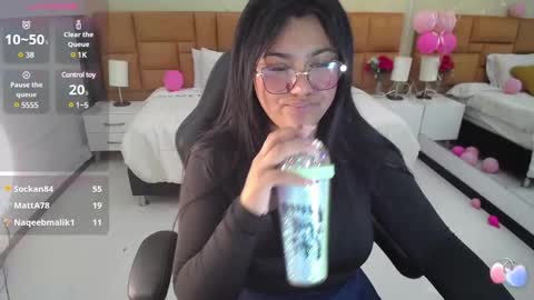 Dulcinea online show from February 2025 02:05:02 PM