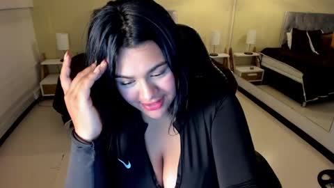 Dulcinea online show from September 2025 01:33:01 PM